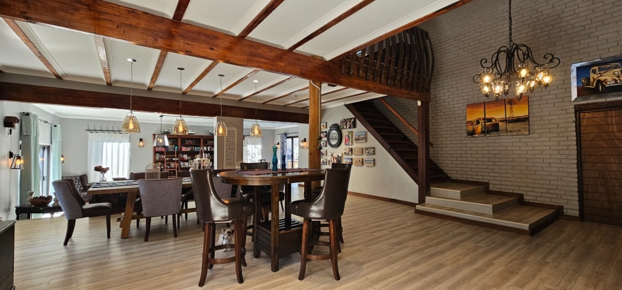 6 Bedroom Property for Sale in Hartbeesfontein North West